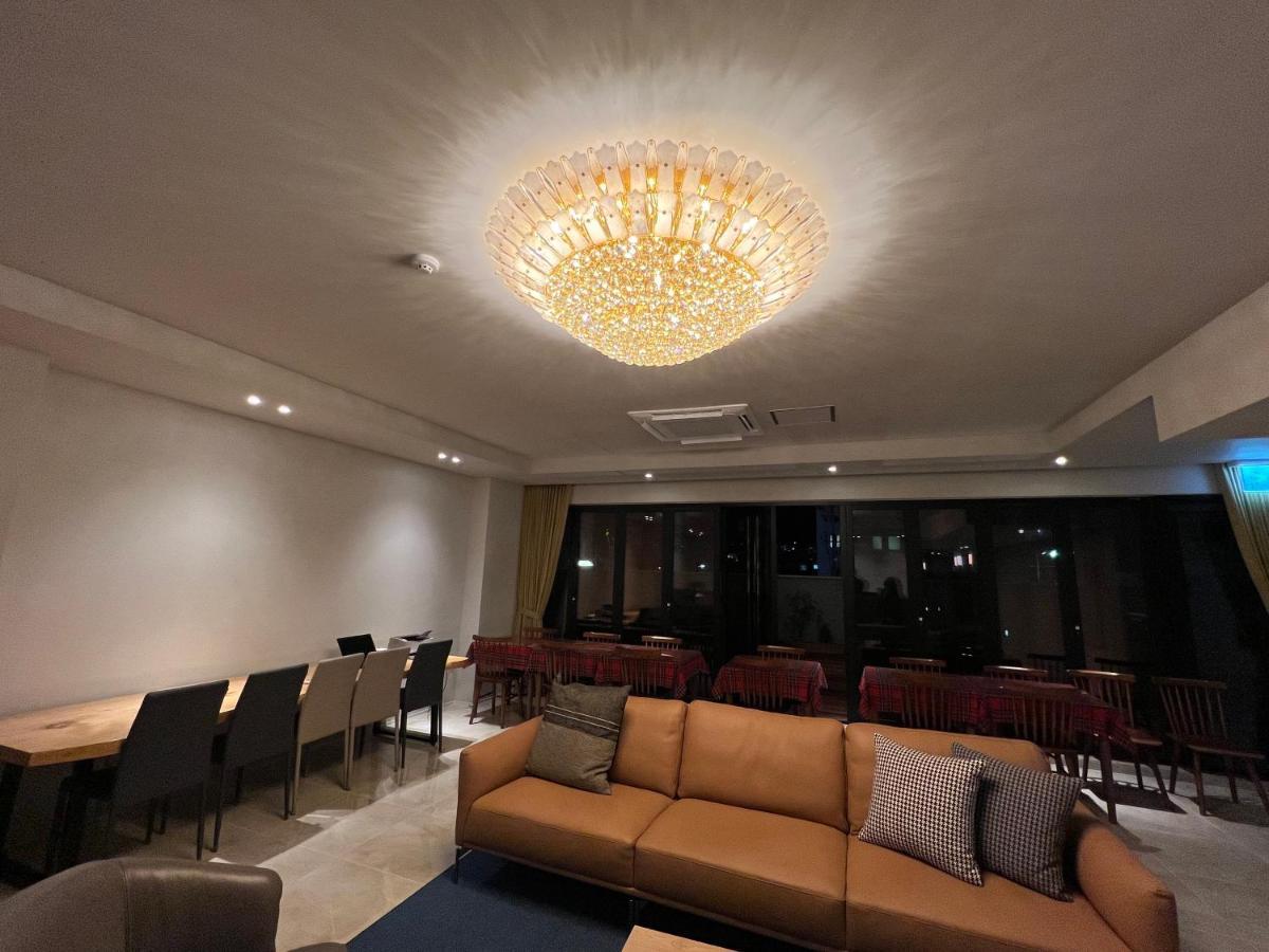 Jinhae Intercity Hotel Чханвон Экстерьер фото