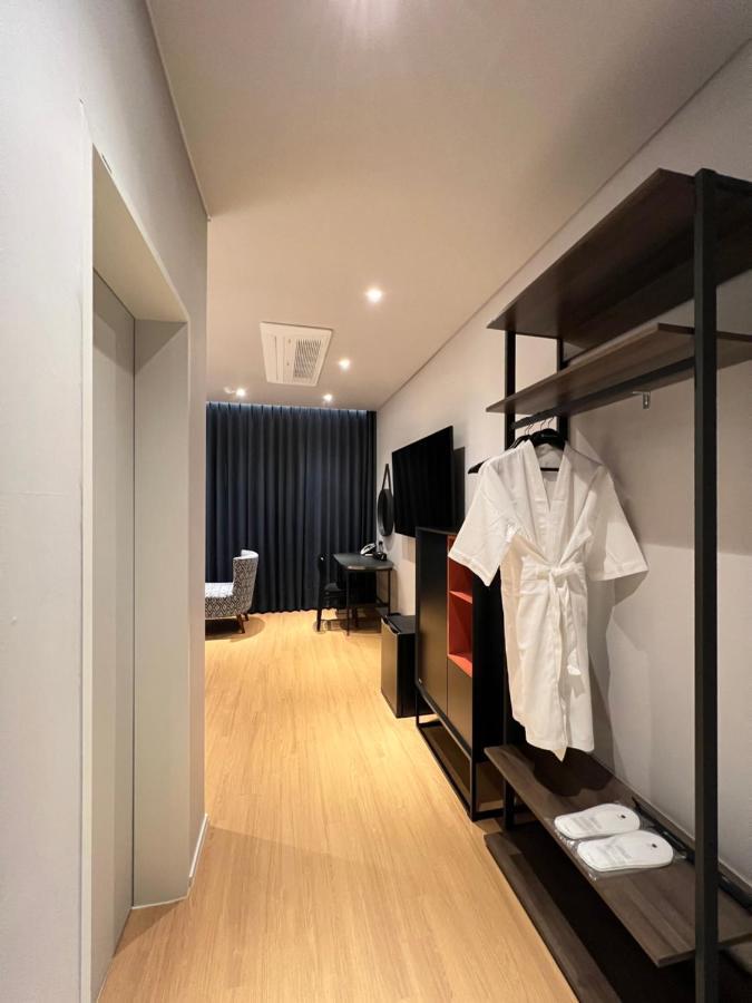 Jinhae Intercity Hotel Чханвон Экстерьер фото